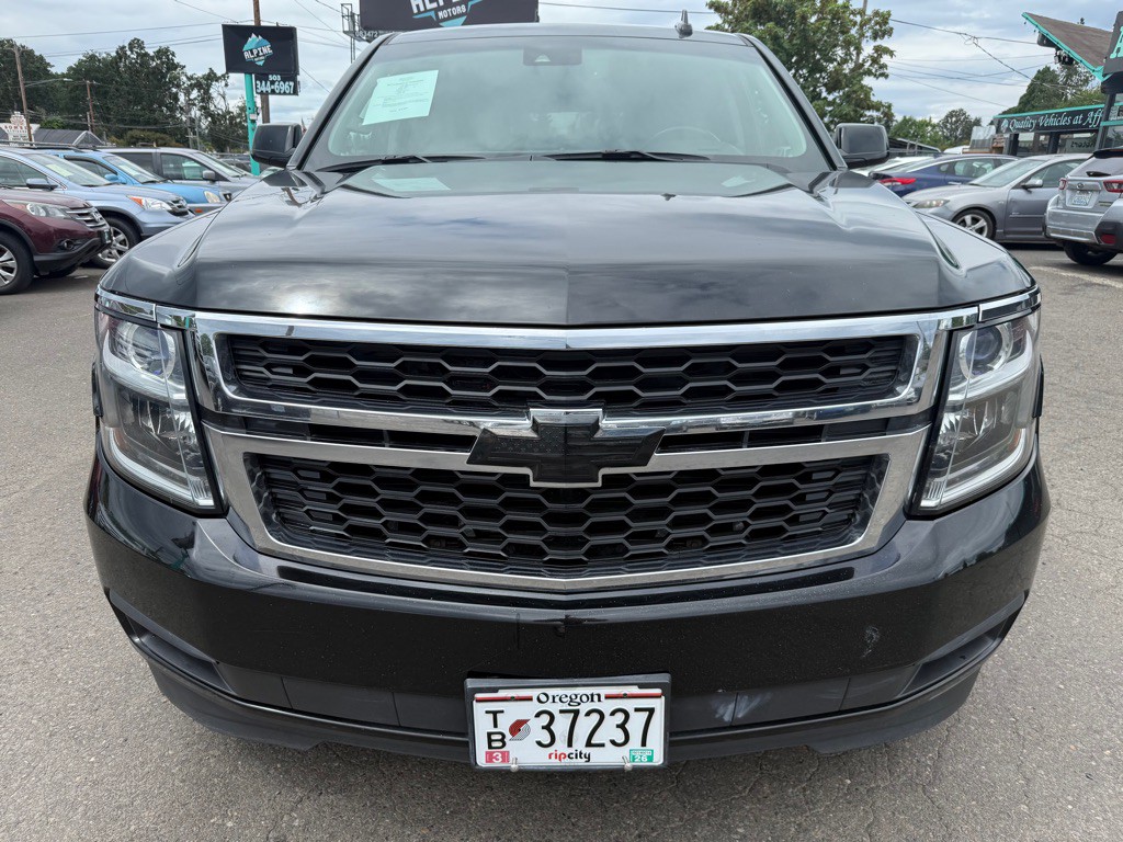 2017 Chevrolet Suburban Image 5