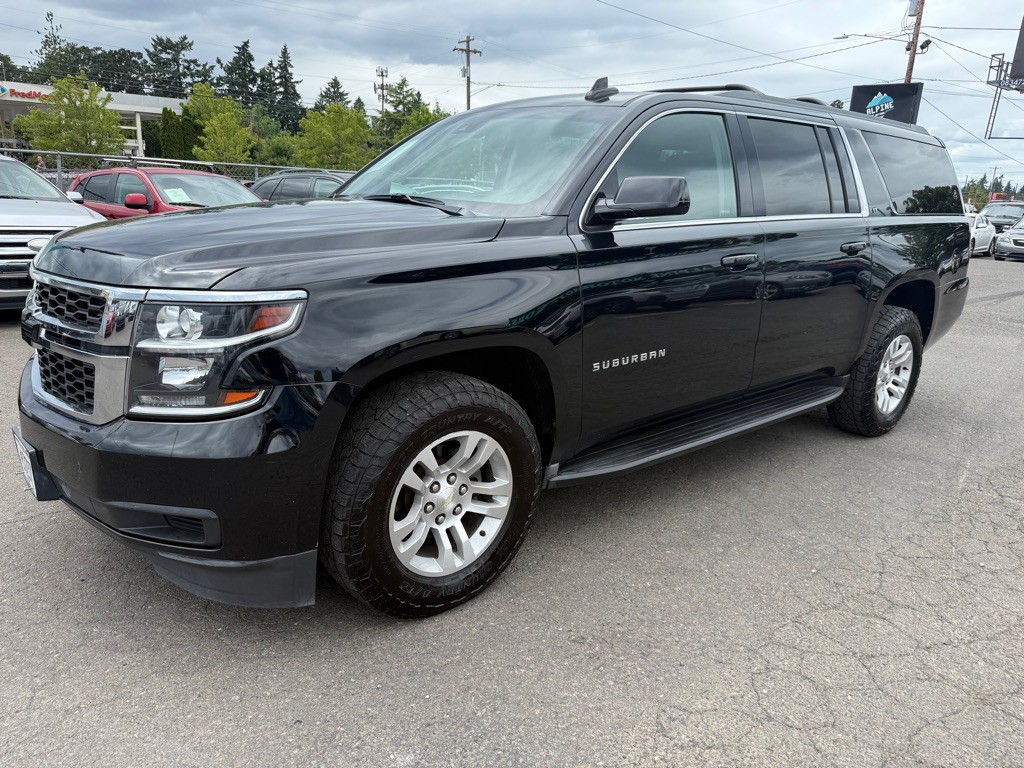 2017 Chevrolet Suburban Image 11
