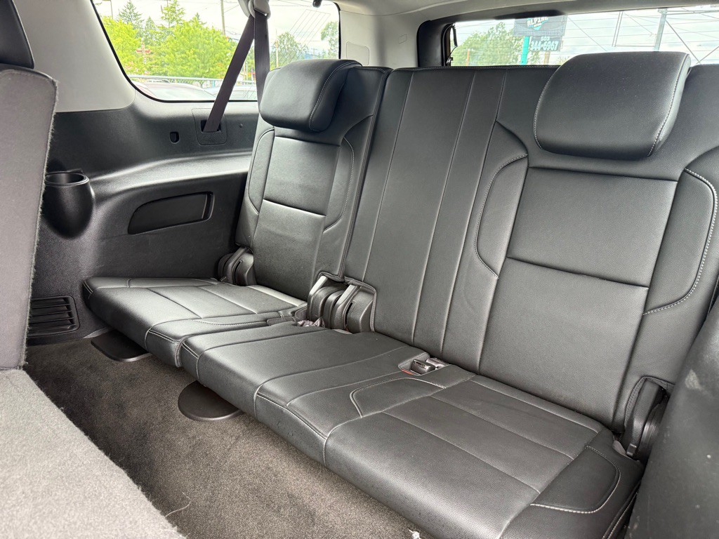 2017 Chevrolet Suburban Image 18
