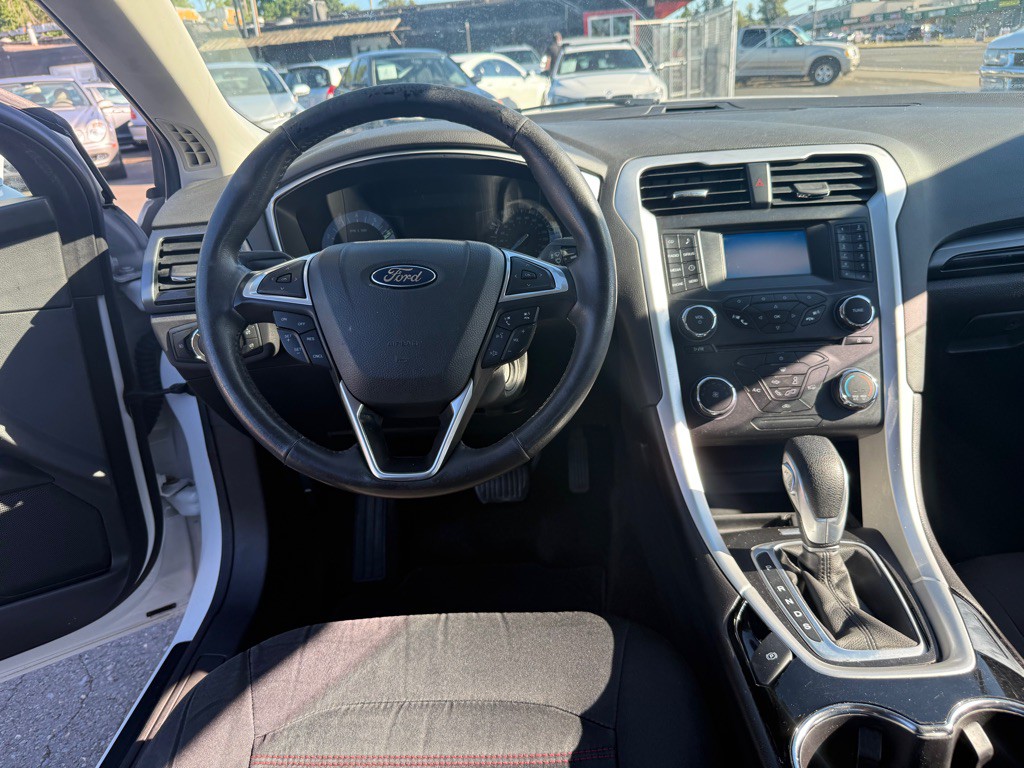 2015 Ford Fusion Image 8