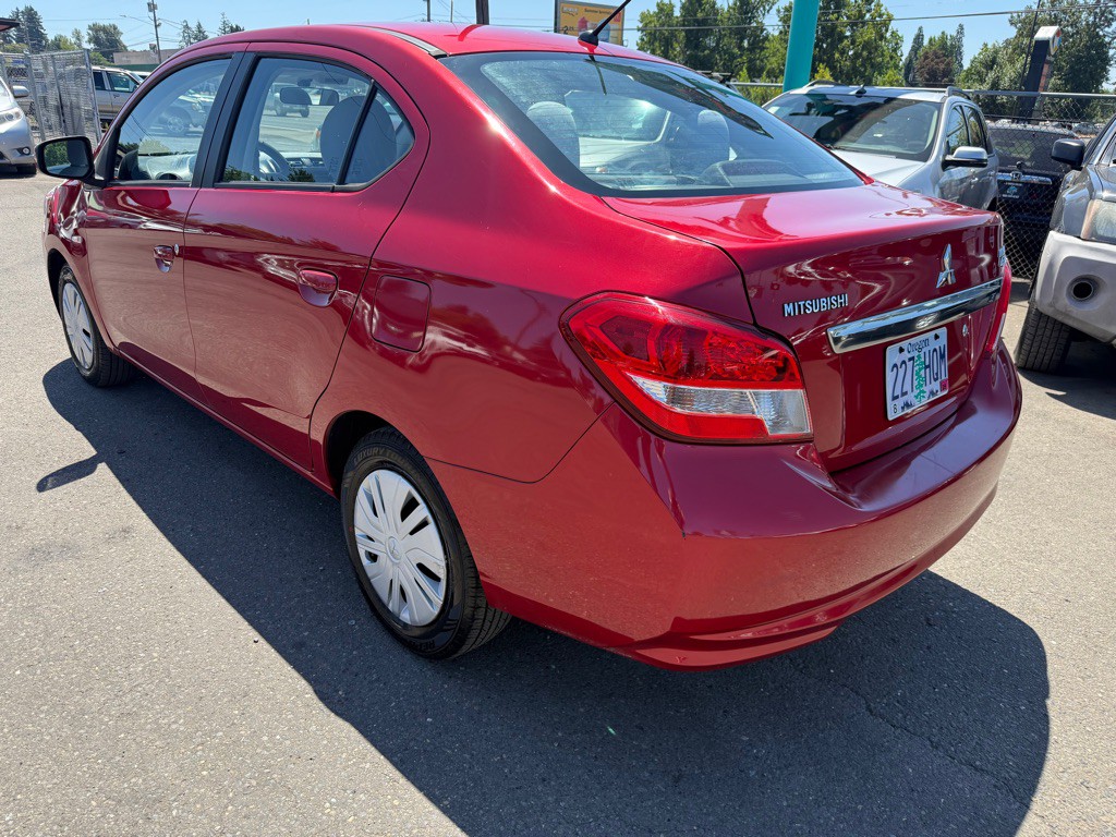2017 Mitsubishi Mirage Image 2