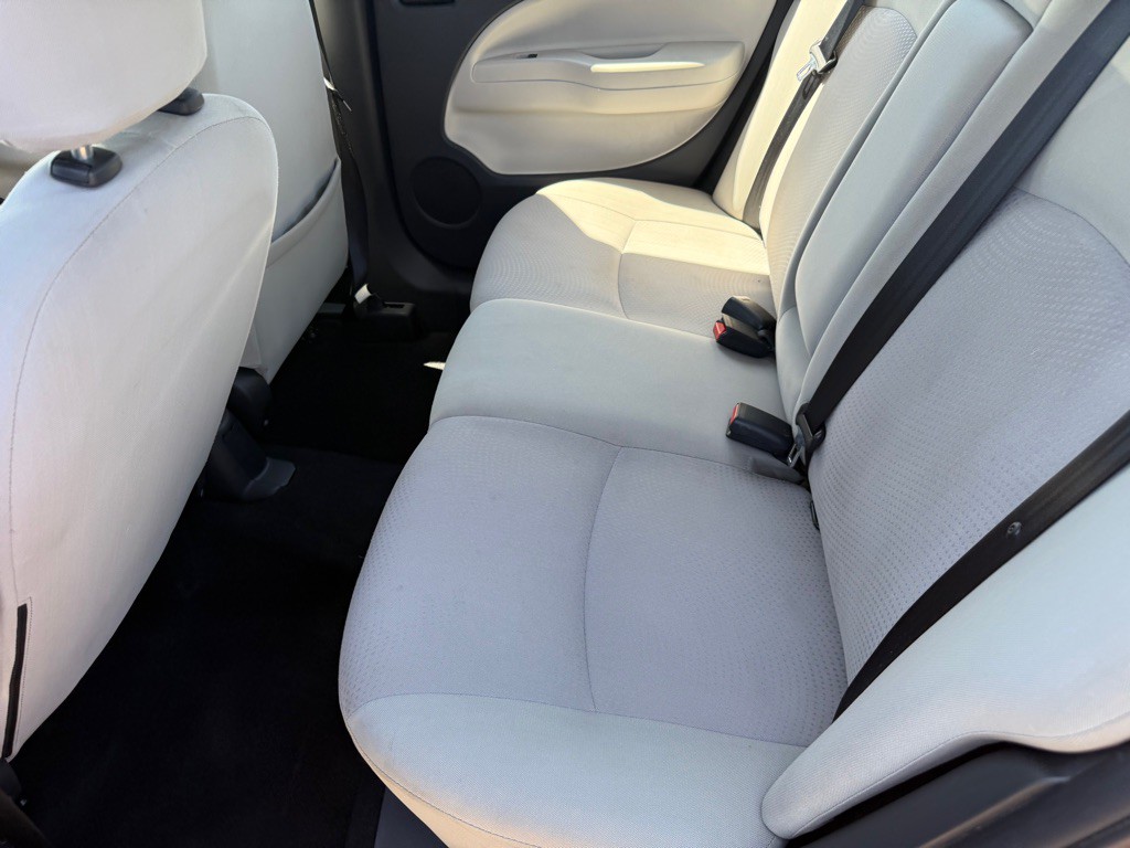 2017 Mitsubishi Mirage Image 8