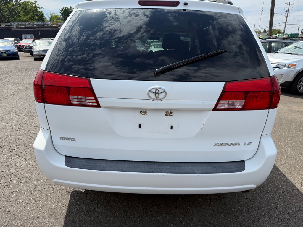 2005 Toyota Sienna Image 3