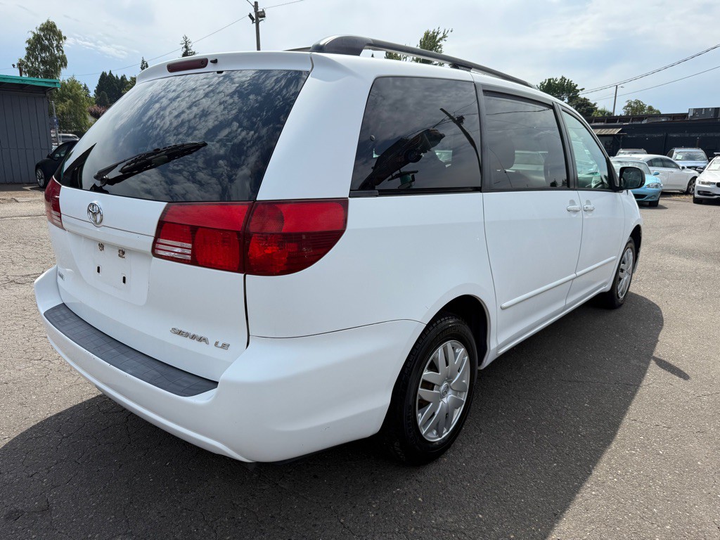 2005 Toyota Sienna Image 4