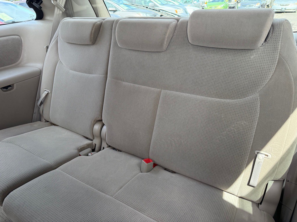 2005 Toyota Sienna Image 9