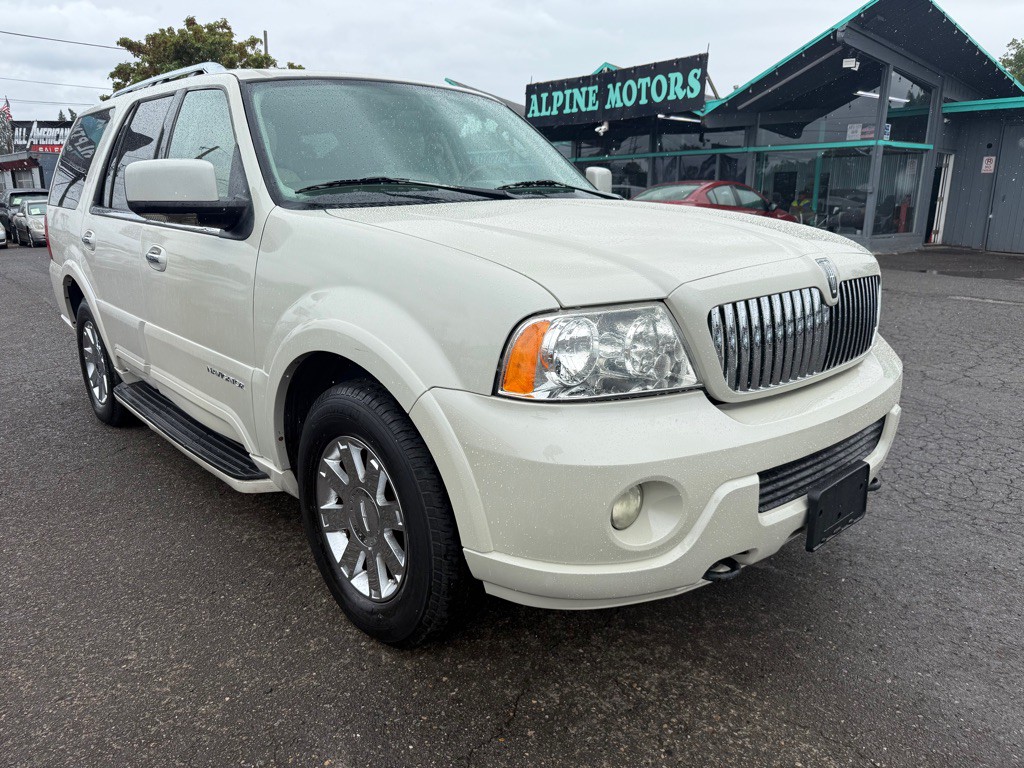 2004 Lincoln Navigator Image 5