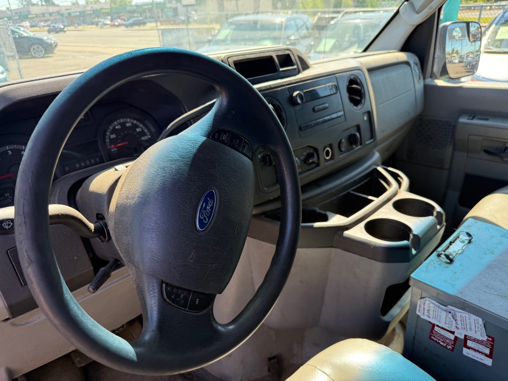 2012 Ford Econoline Image 7