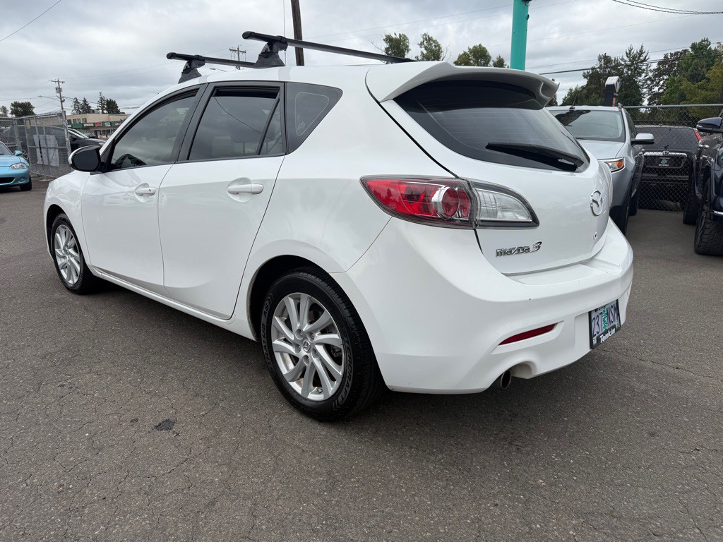 2012 Mazda Mazda3 Image 2
