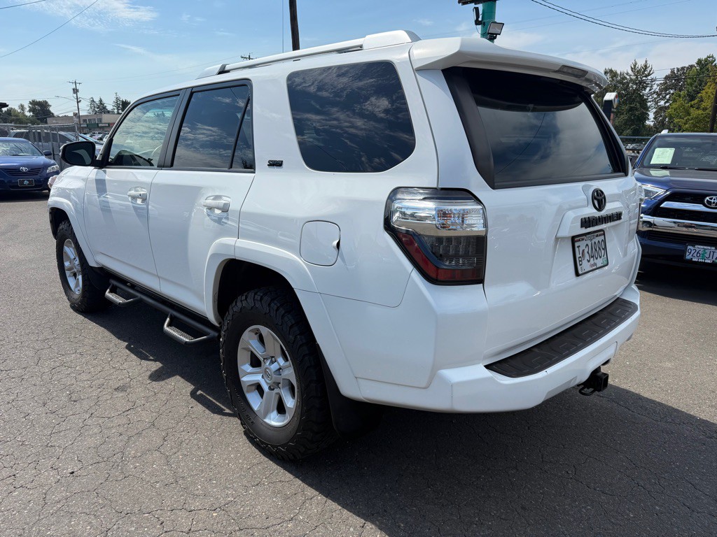 2016 Toyota 4Runner Image 4