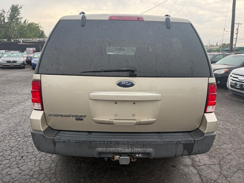 2006 Ford Expedition Image 3