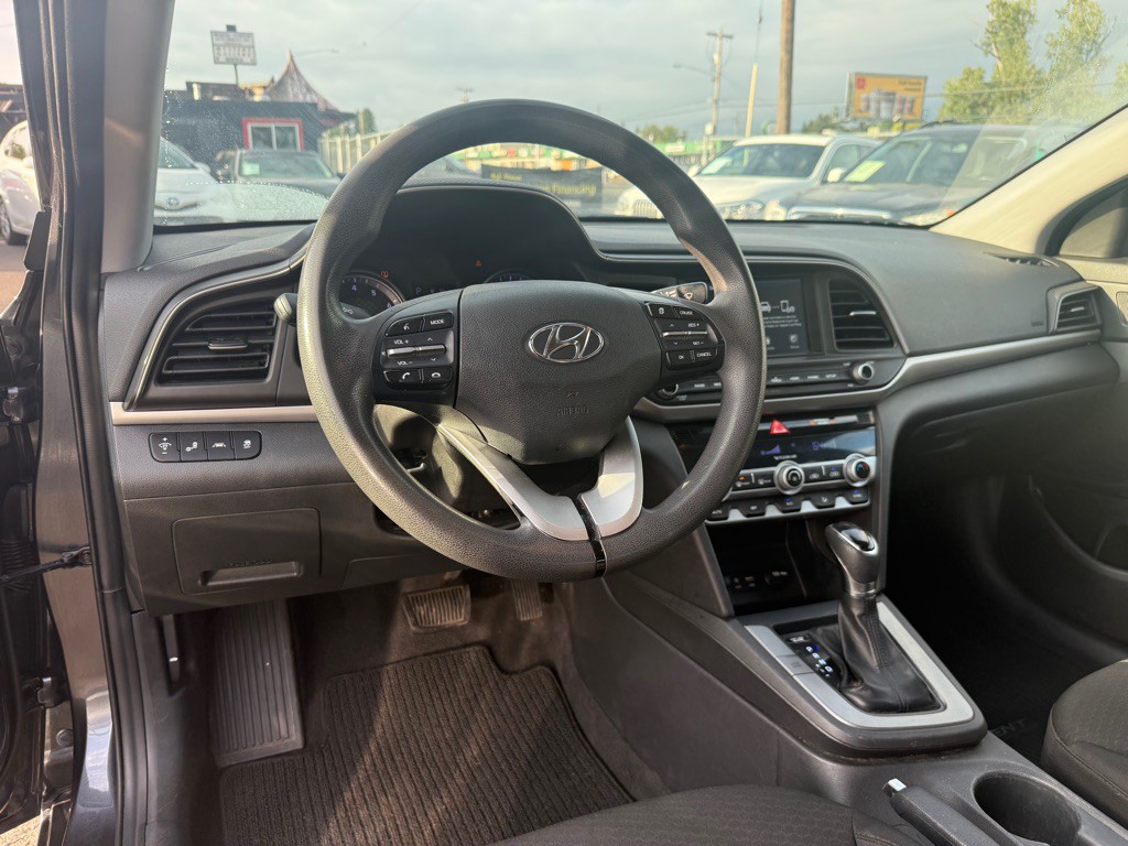2020 Hyundai Elantra Image 9