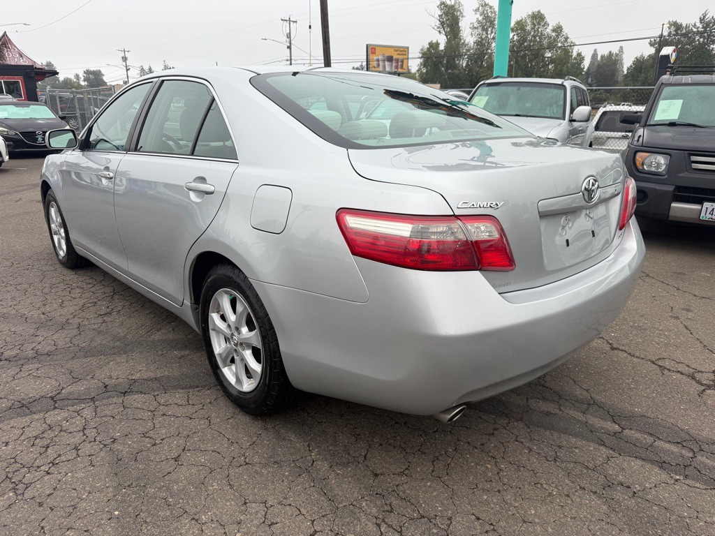 2007 Toyota Camry Image 2