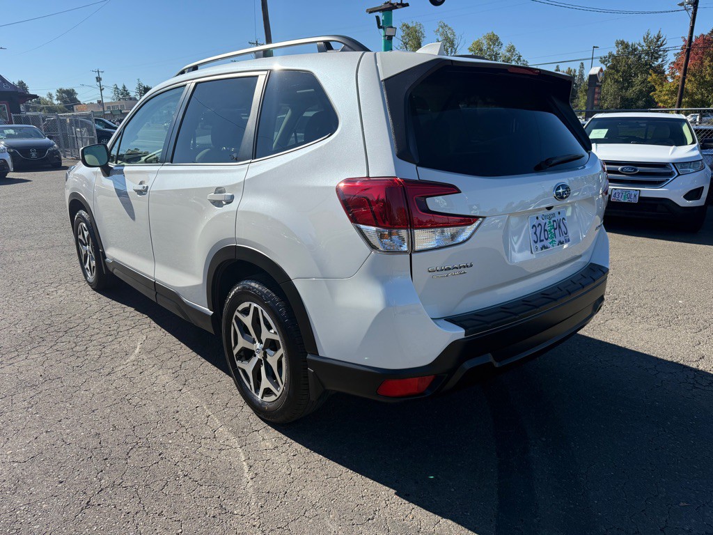 2022 Subaru Forester Image 3