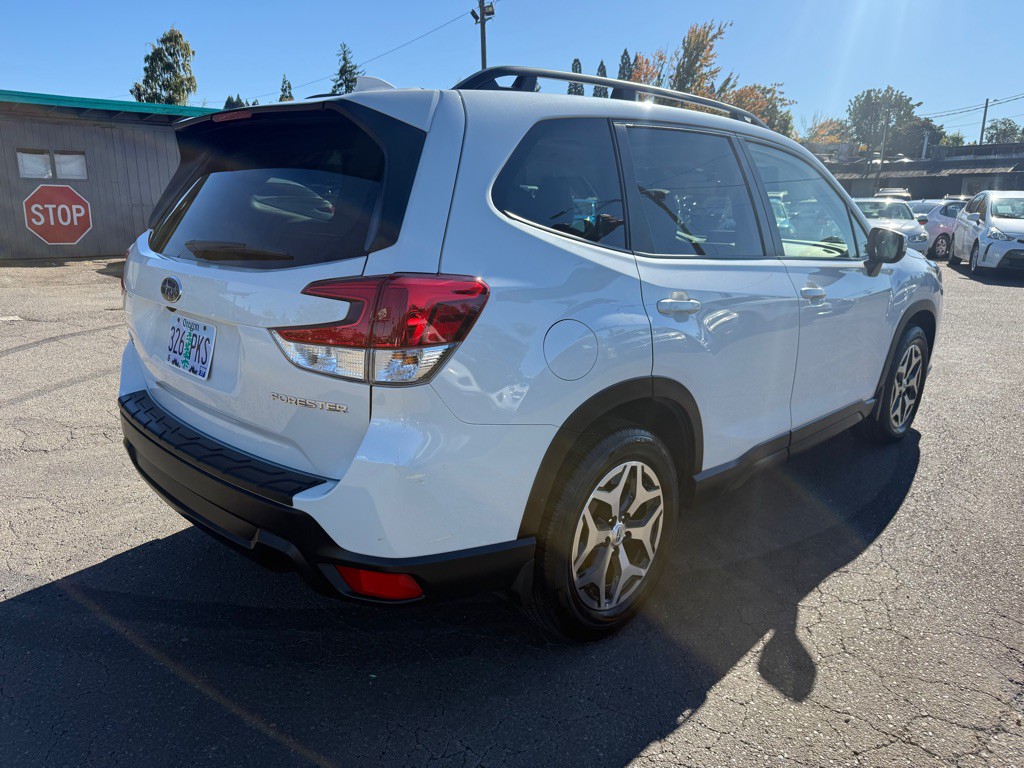 2022 Subaru Forester Image 6