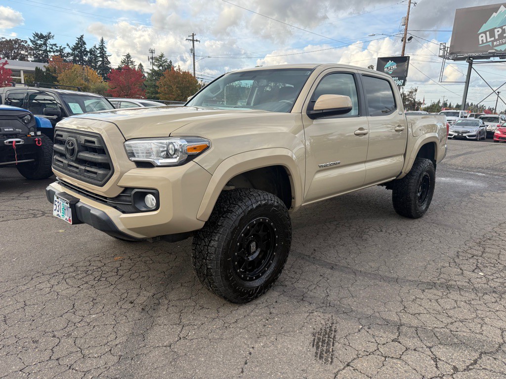 2016 Toyota Tacoma Image 1