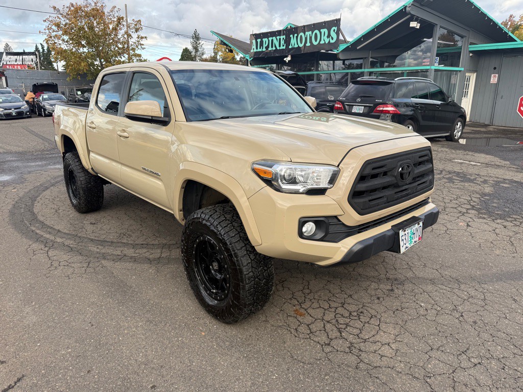 2016 Toyota Tacoma Image 10