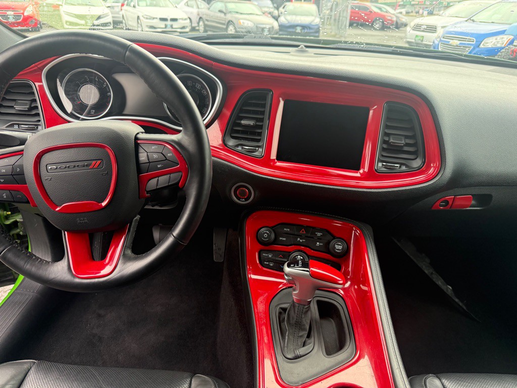 2018 Dodge Challenger Image 12