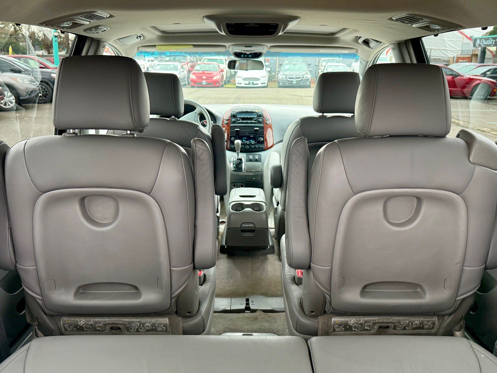 2005 Toyota Sienna Image 5