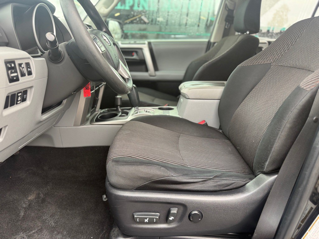 2011 Toyota 4Runner Image 19