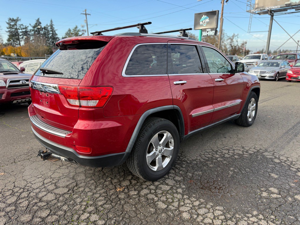 2011 Jeep Grand Cherokee Image 4