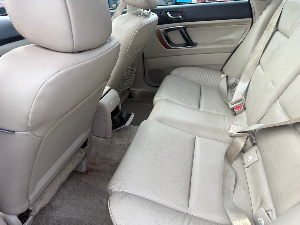 2006 Subaru Legacy Image 10
