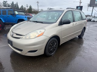 Image for 2006 Toyota Sienna CE ID: 7071181