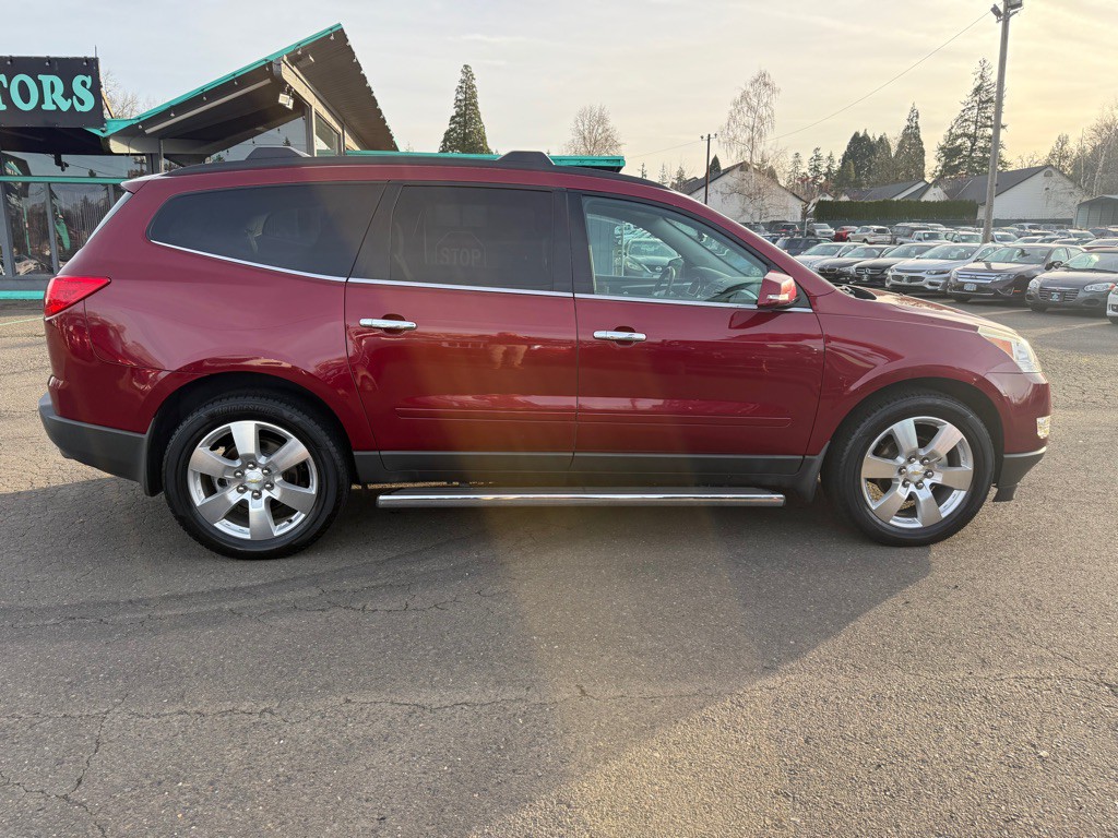 2011 Chevrolet Traverse Image 7