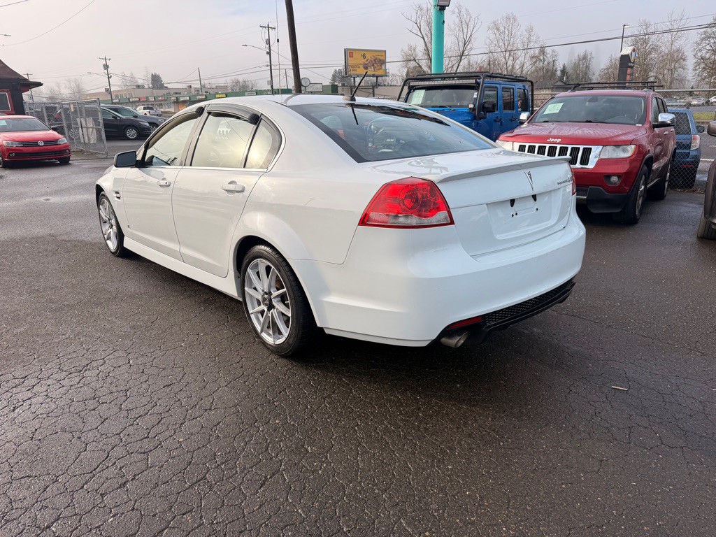 2009 Pontiac G8 Image 4