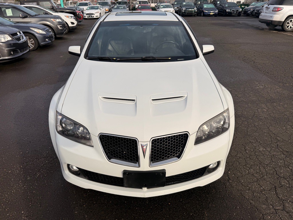 2009 Pontiac G8 Image 9