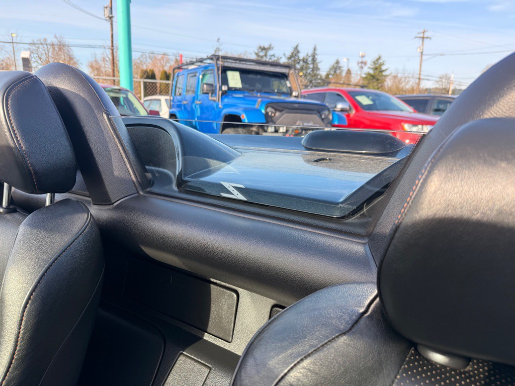 2004 Nissan 350Z Image 13