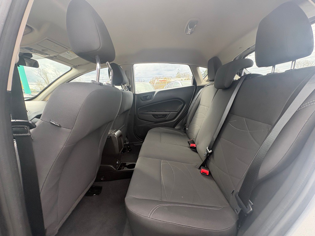 2018 Ford Fiesta Image 8