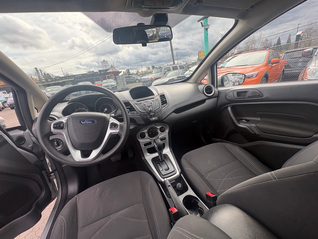 2018 Ford Fiesta Image 9