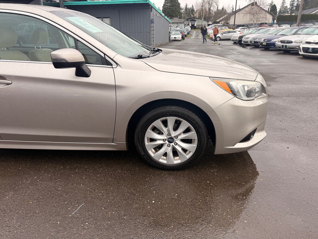 2017 Subaru Legacy Image 10