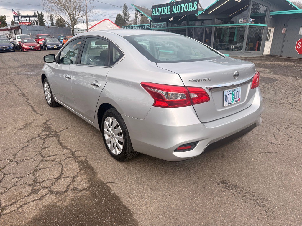 2016 Nissan Sentra Image 2