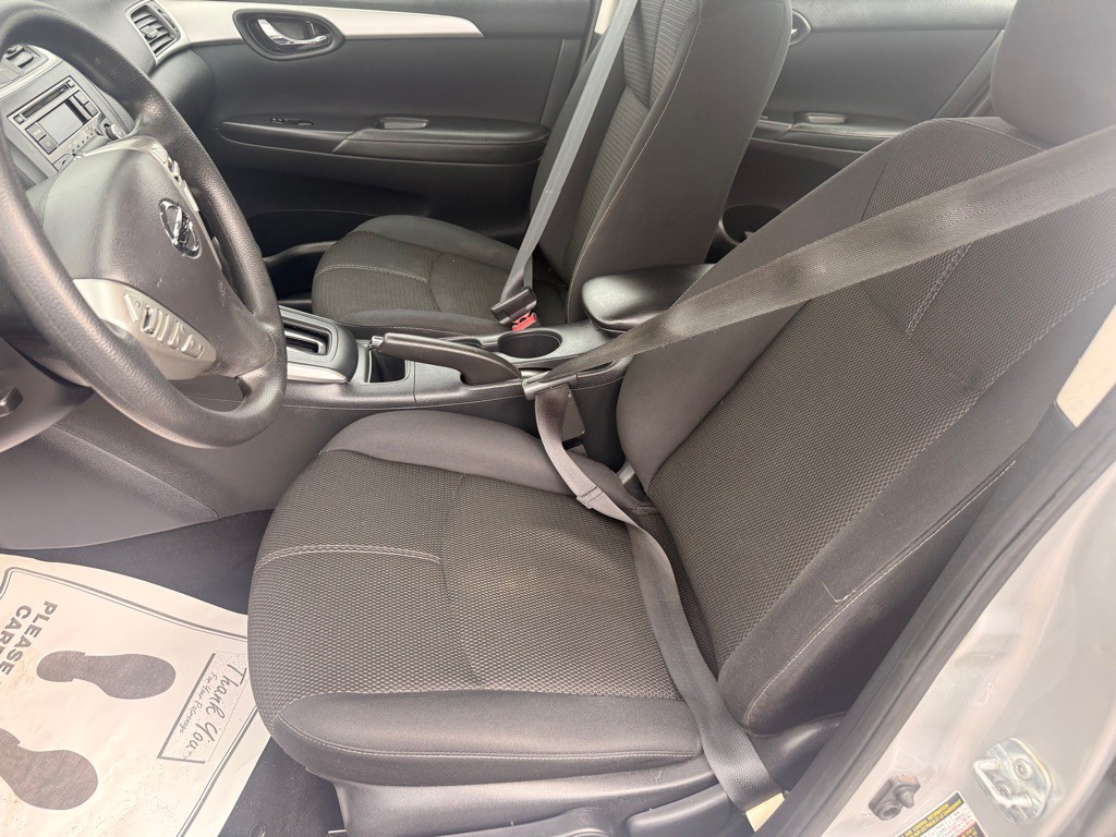 2016 Nissan Sentra Image 5