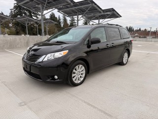 Image for 2014 Toyota Sienna XLE ID: 7236506