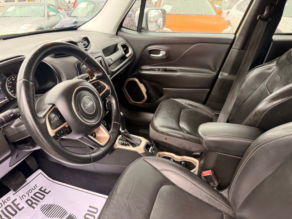 2015 Jeep Renegade Image 10