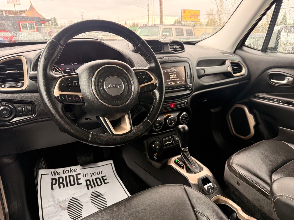 2015 Jeep Renegade Image 12