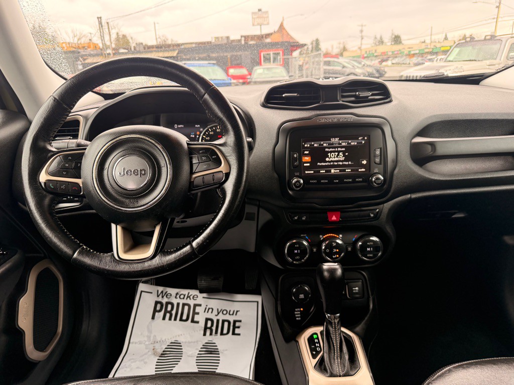 2015 Jeep Renegade Image 13