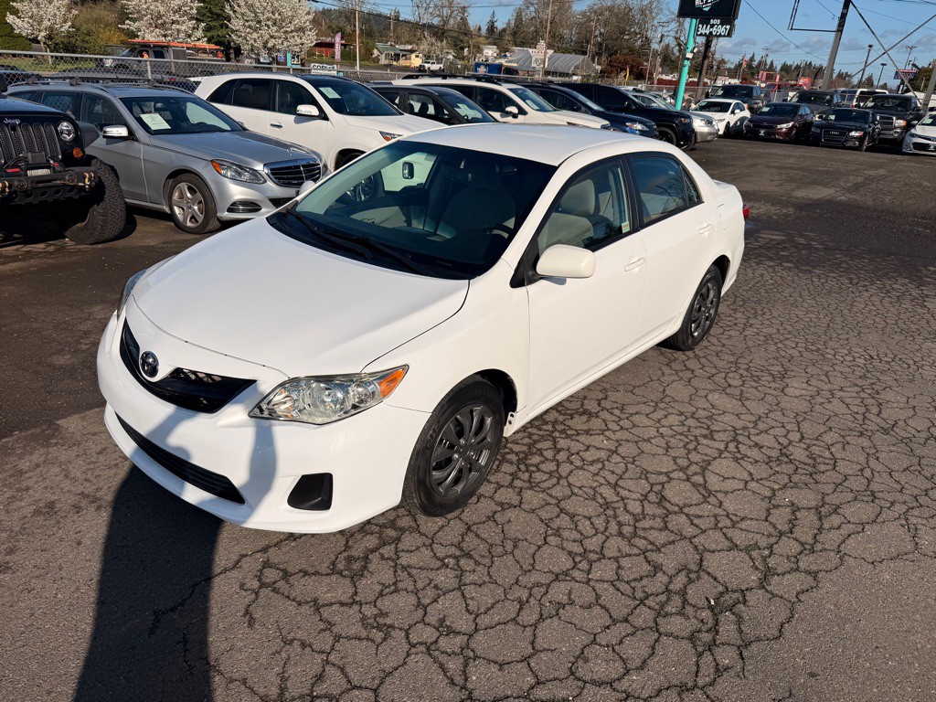 2011 Toyota Corolla Image 2