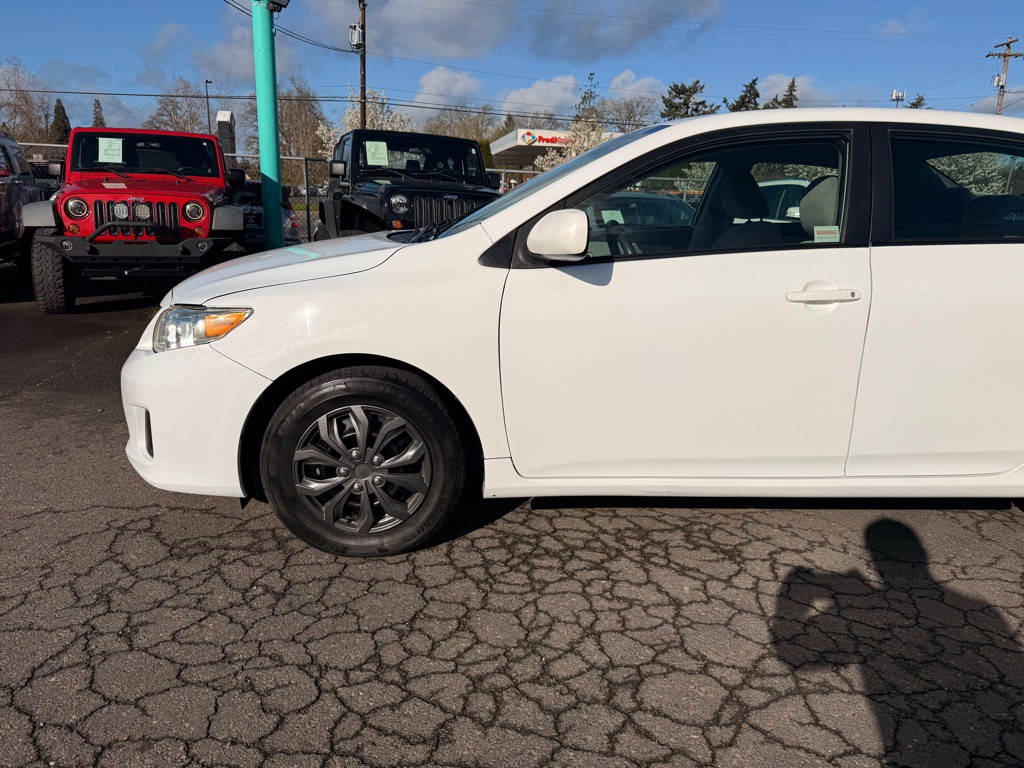 2011 Toyota Corolla Image 3