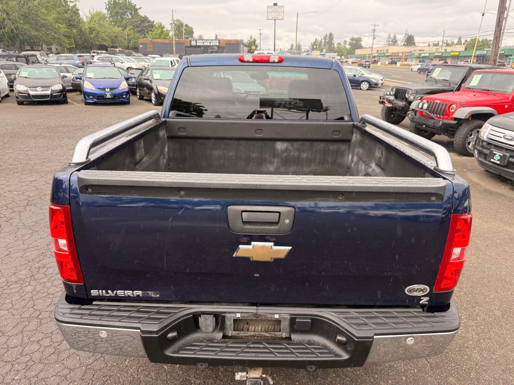2009 Chevrolet Silverado 1500 Image 3