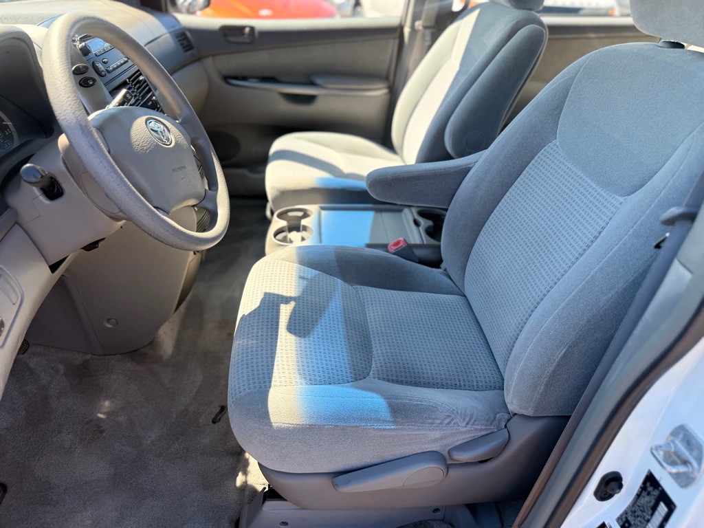 2006 Toyota Sienna Image 6