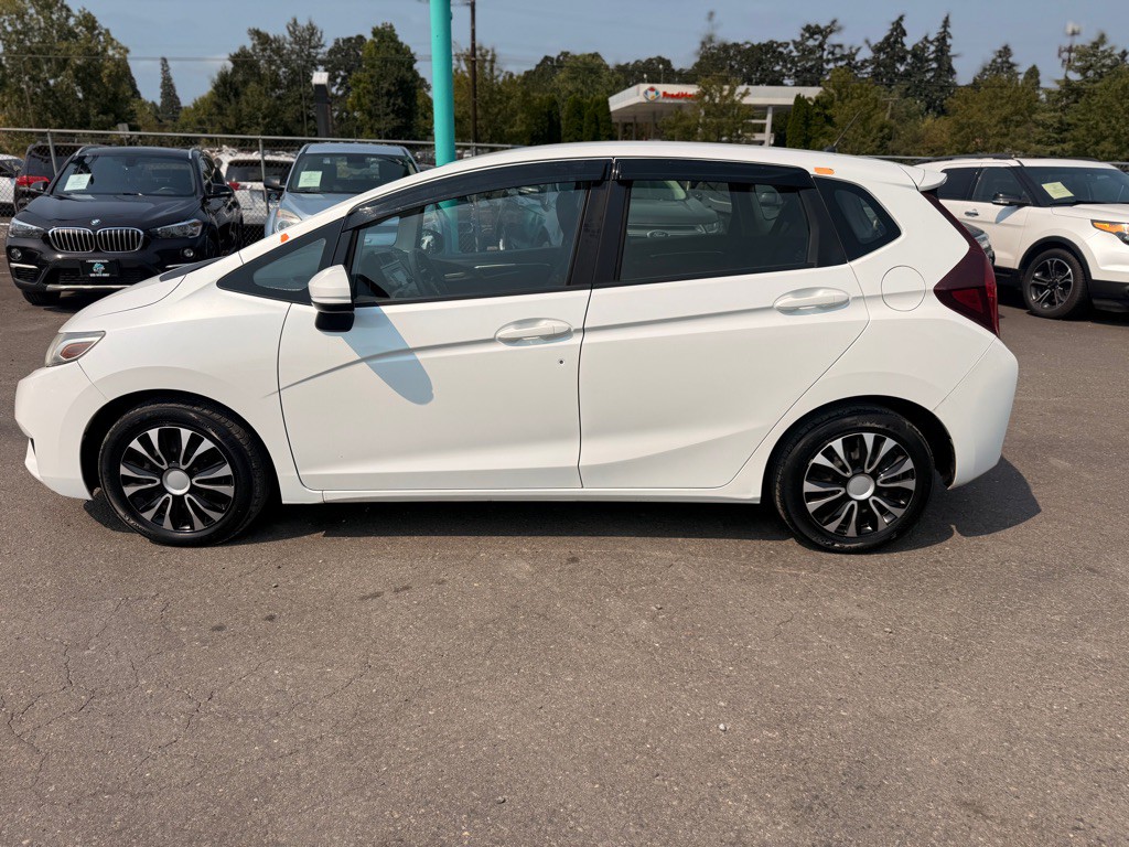 2016 Honda Fit Image 2
