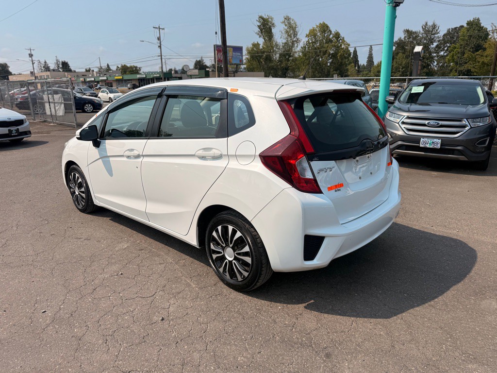 2016 Honda Fit Image 3