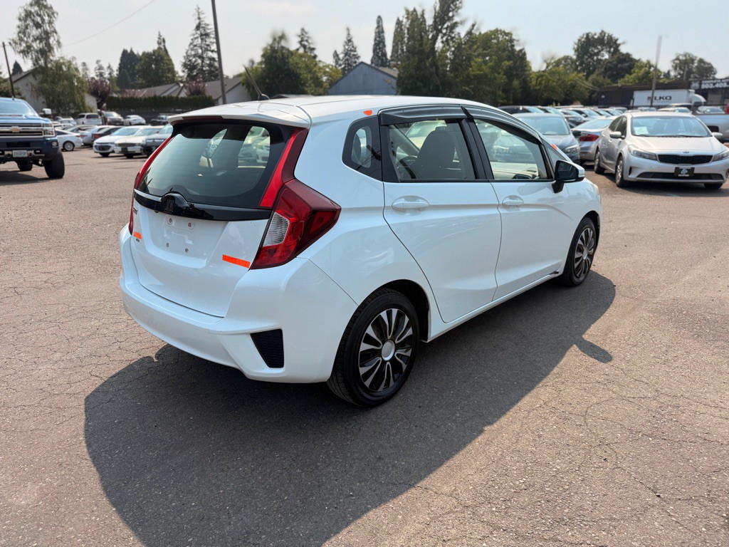 2016 Honda Fit Image 4