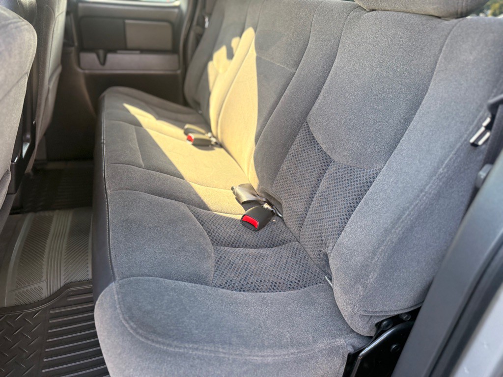 2005 Chevrolet Silverado 1500 Image 10