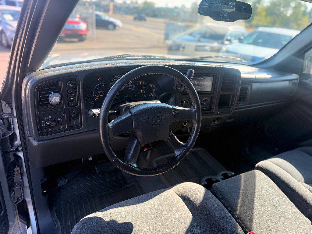 2005 Chevrolet Silverado 1500 Image 11