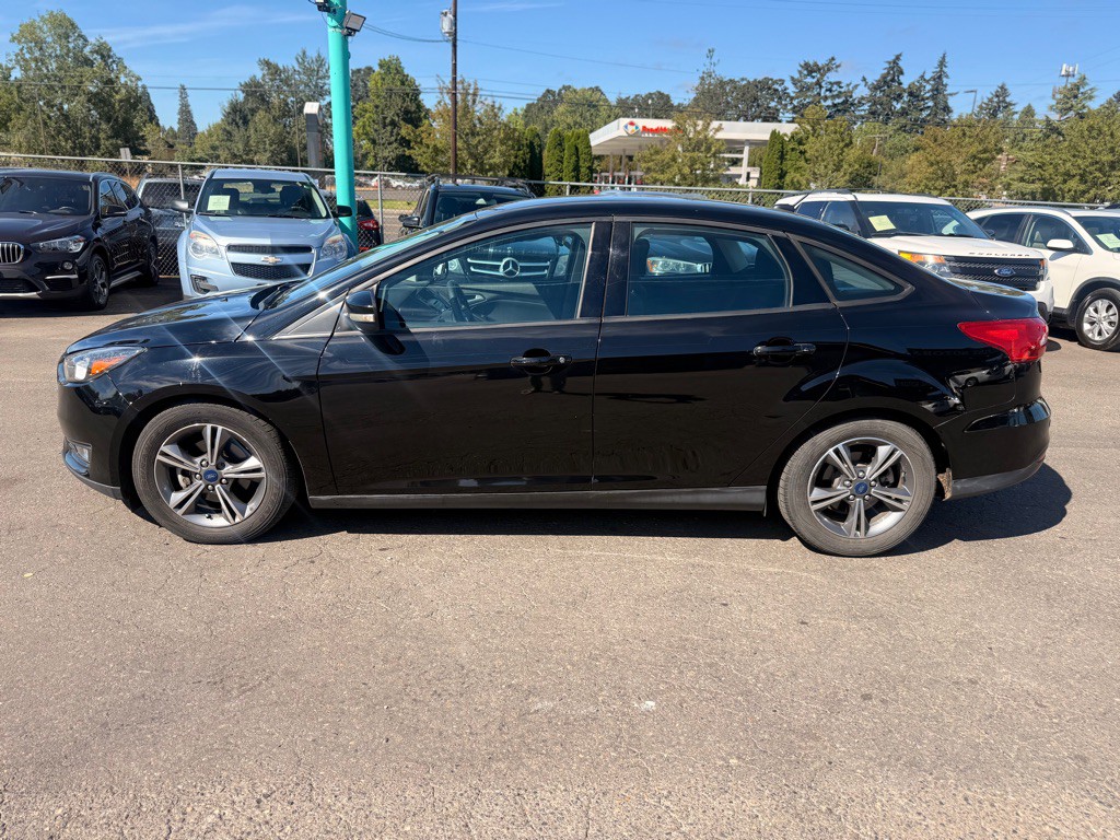 2016 Ford Focus Image 3