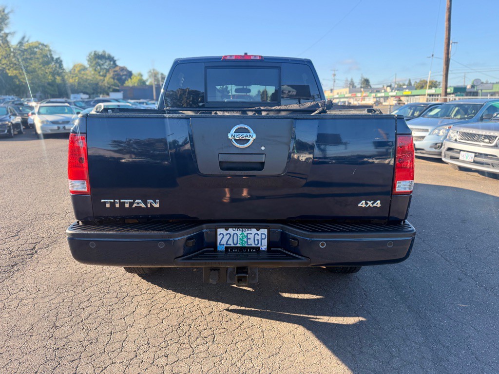 2009 Nissan Titan Image 5